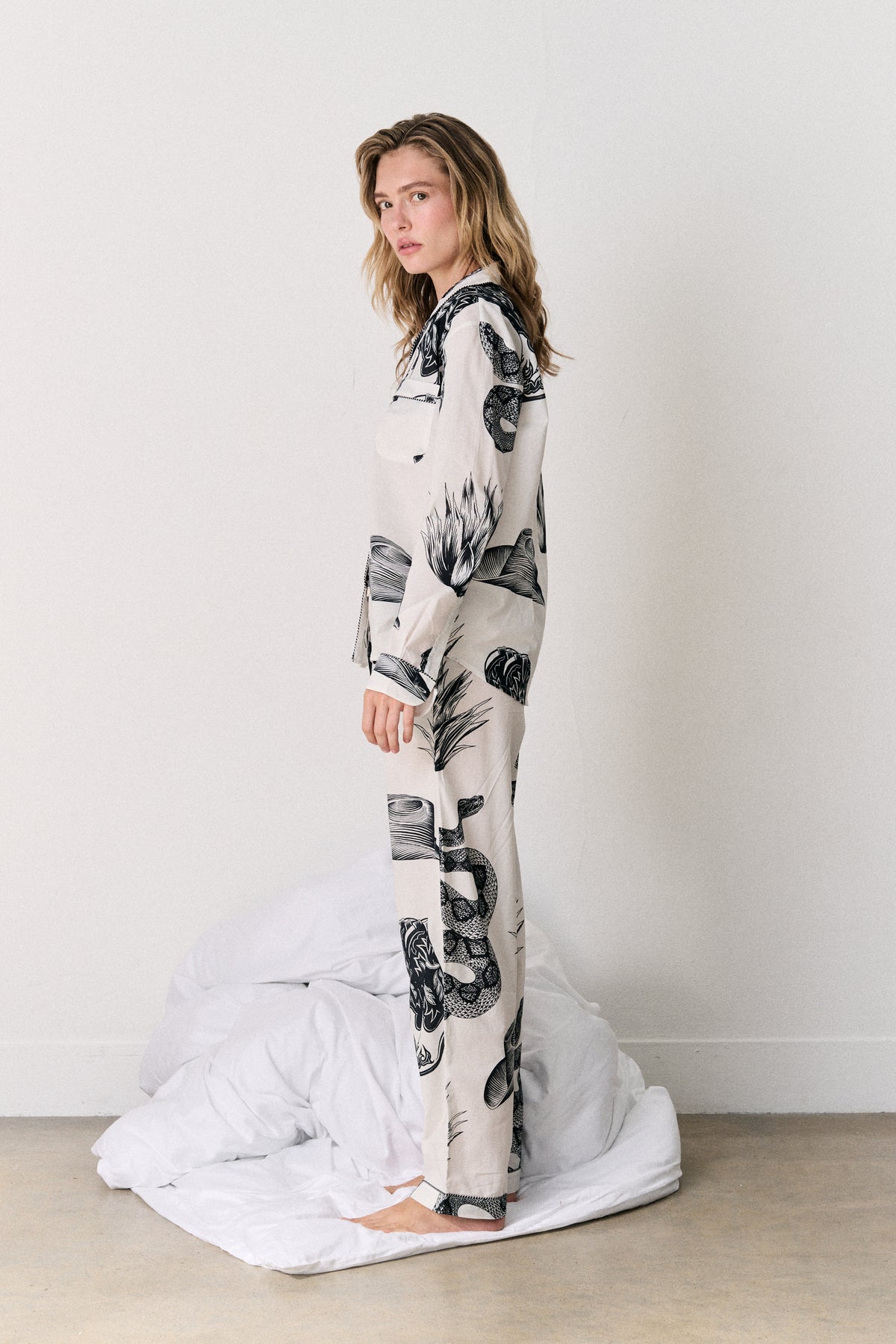 Long Pyjama Set Wild Icons Print Cream/Navy