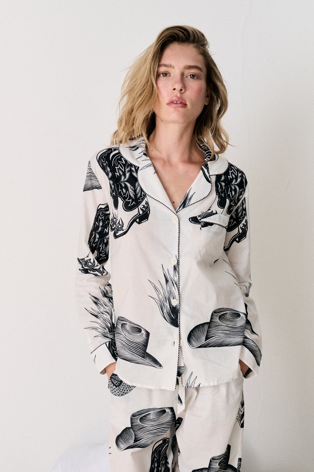 Long Pyjama Set Wild Icons Print Cream/Navy
