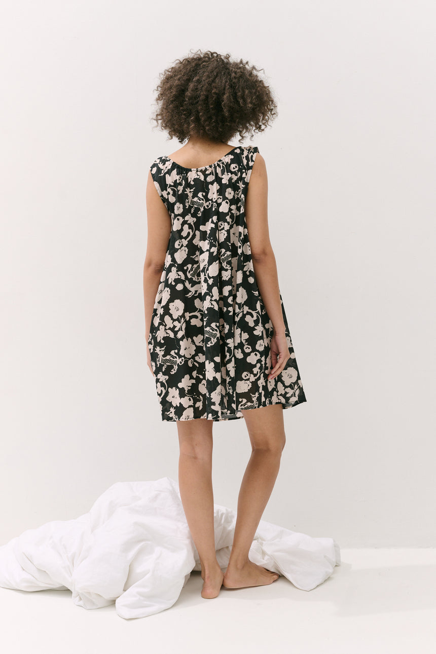 Light &amp; Easy Nightie Bunny Black/Cream
